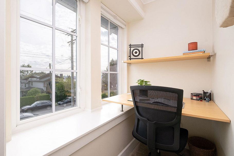 308 E 9th Street North Vancouver, BC - 14