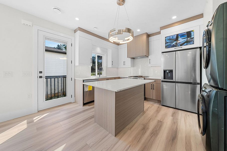 4318 Nanaimo Street Vancouver, BC - 9