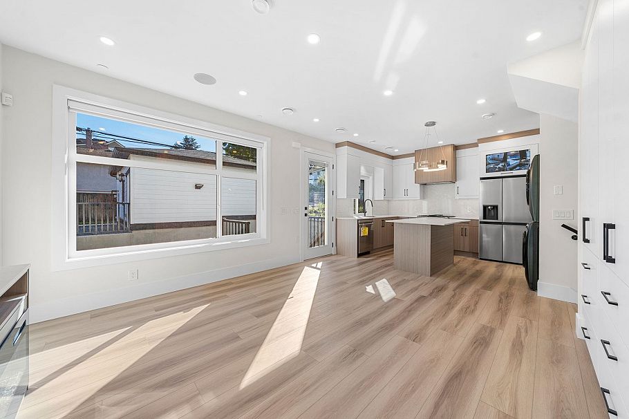 4318 Nanaimo Street Vancouver, BC - 7