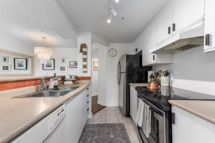 1705 907 BEACH AVENUE, Vancouver BC V6G 1Y3 Vancouver, BC - 6