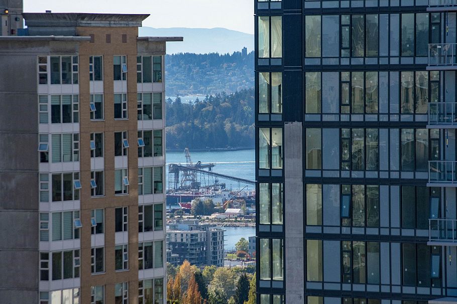 1504 1555 Eastern Avenue North Vancouver, BC - 22