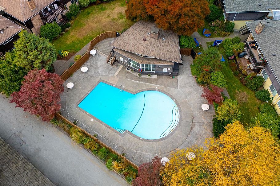 412 555 W 28 Street North Vancouver, BC - 31