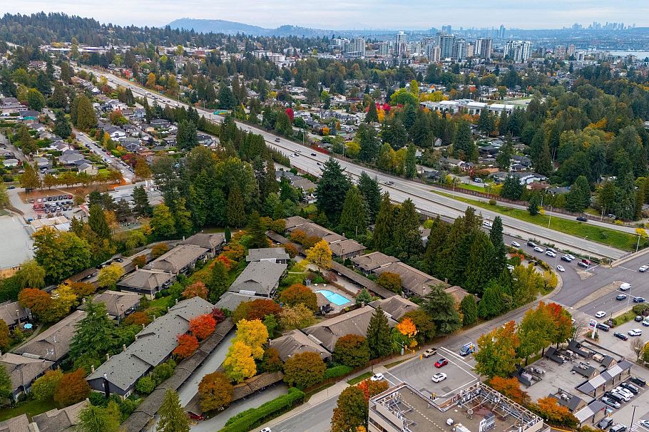 412 555 W 28 Street North Vancouver, BC - 35