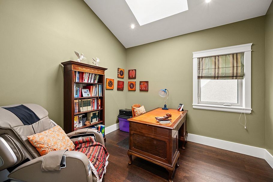 2967 W 43rd Avenue Vancouver, BC - 32