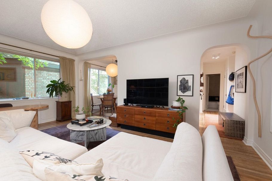 103 985 Jervis Street Vancouver, BC - 9