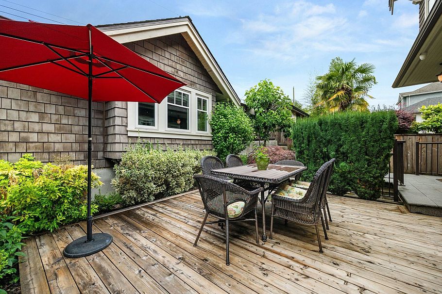 2967 W 43rd Avenue Vancouver, BC - 23