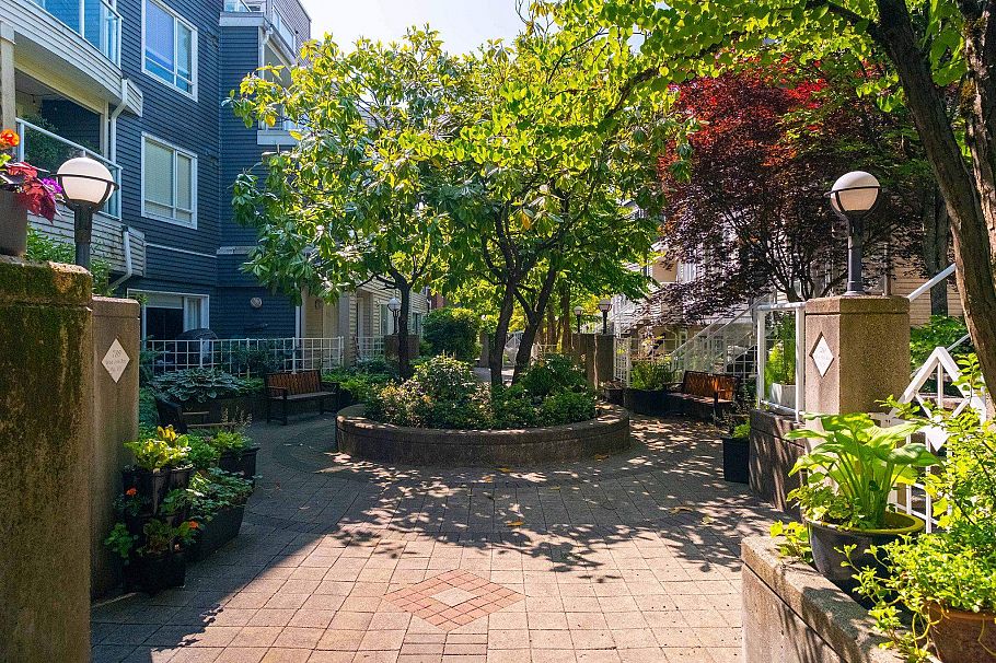 305 789 W 16 Avenue Vancouver, BC - 26