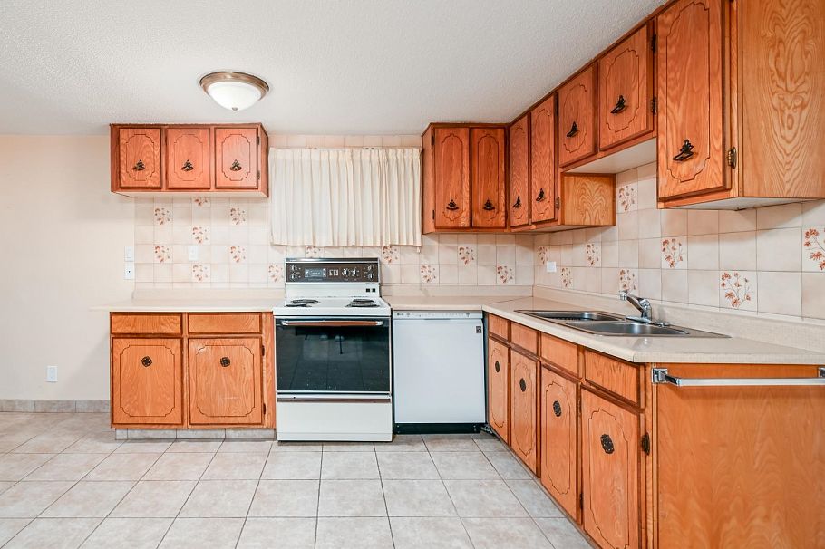 3226 E 1st Avenue Vancouver, BC - 12