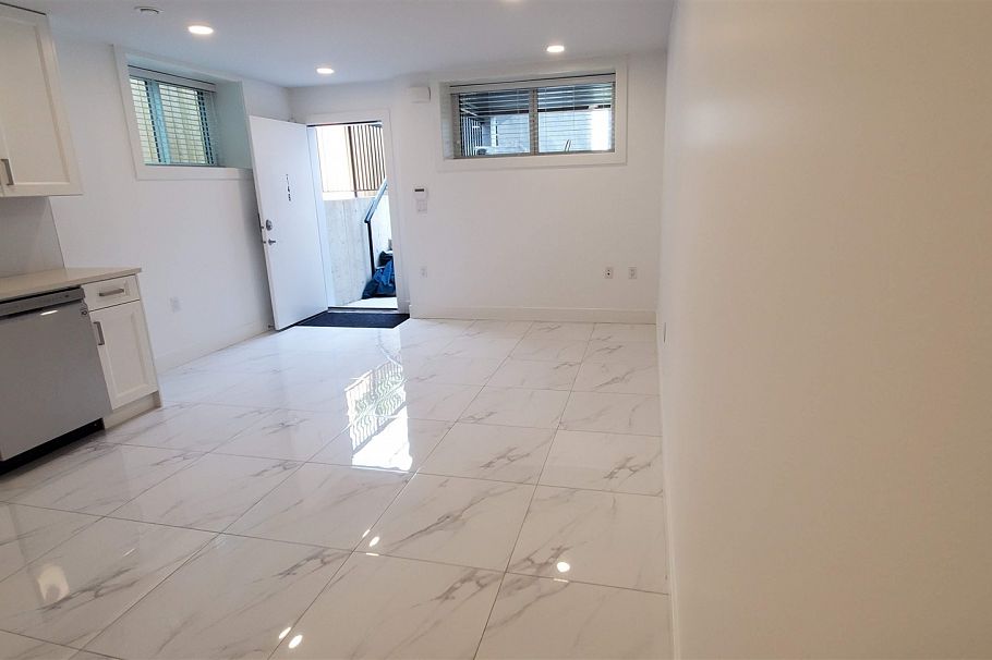 Lower 1XX W 43 AVENUE, Vancouver BC V5Y 2T7 Vancouver, BC - 9