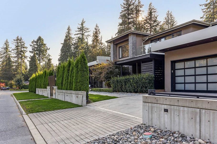 4379 ARUNDEL, North Vancouver BC V7R 3T1 North Vancouver, BC - 2