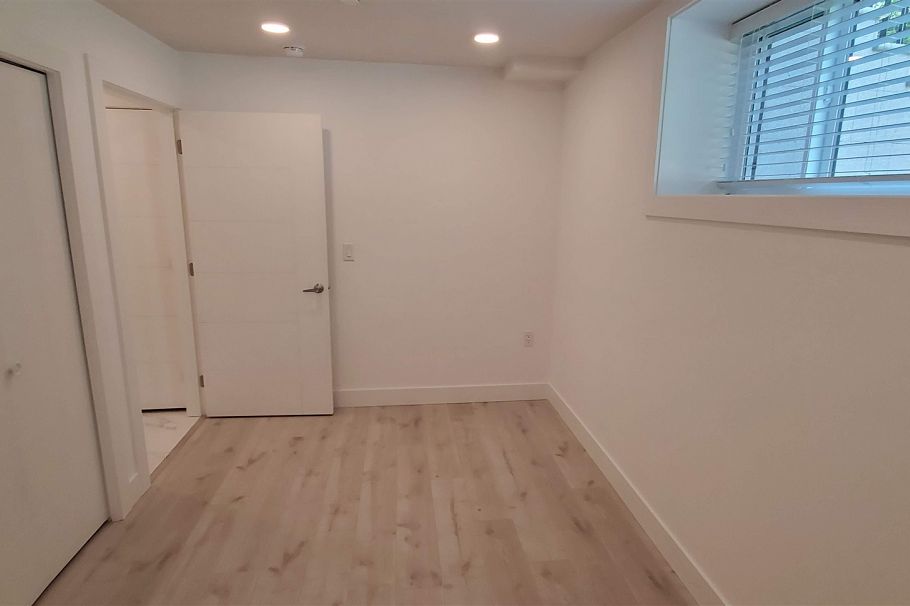 Lower 1XX W 43 AVENUE, Vancouver BC V5Y 2T7 Vancouver, BC - 18