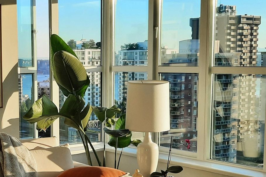 1504 1555 Eastern Avenue North Vancouver, BC - 1