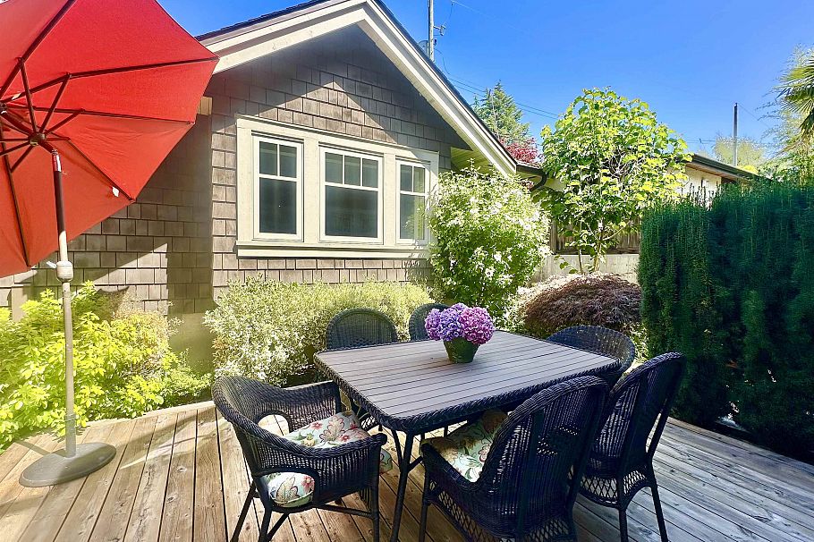 2967 W 43rd Avenue Vancouver, BC - 38