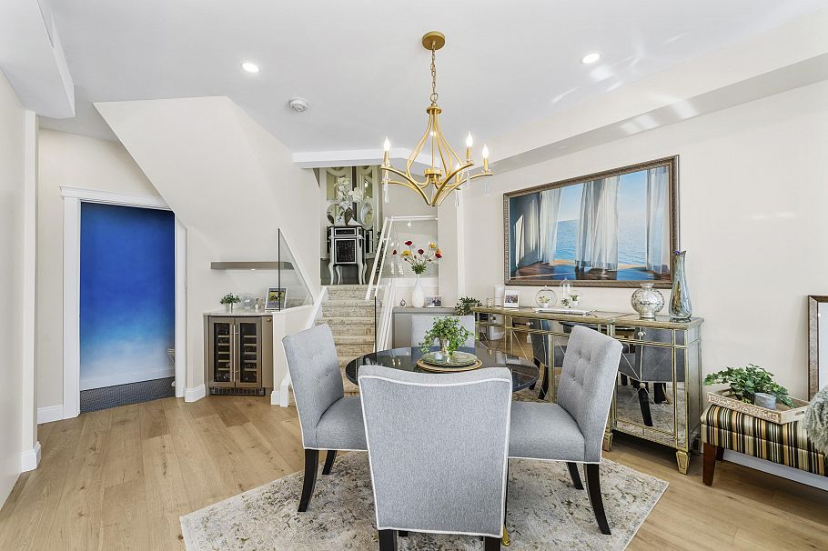 112 3600 Windcrest Drive North Vancouver, BC - 19