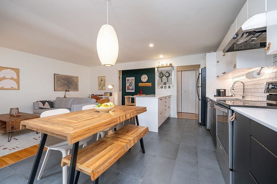 412 555 W 28 Street North Vancouver, BC - 10