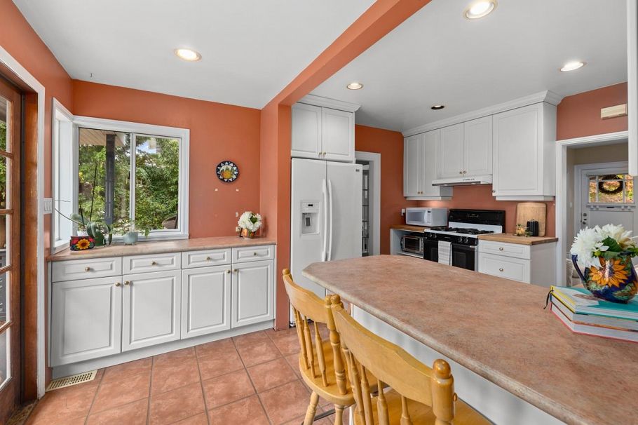 723 E 4th Street North Vancouver, BC - 14