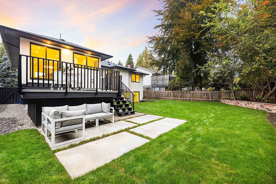 2654 Masefield Road North Vancouver, BC - 35