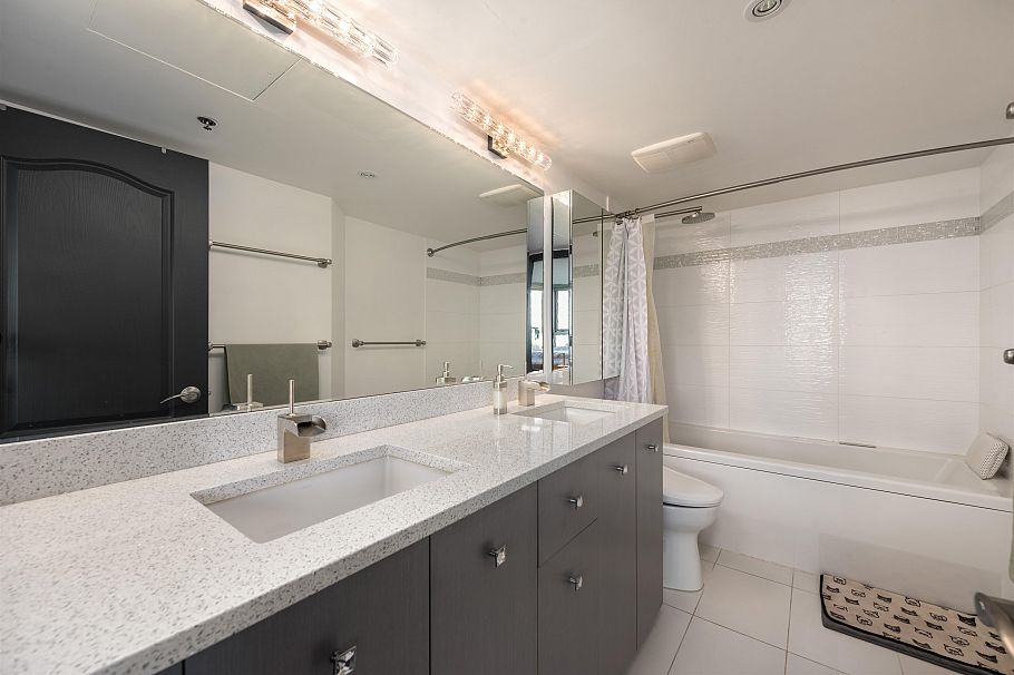 1806 888 Pacific Street Vancouver, BC - 24