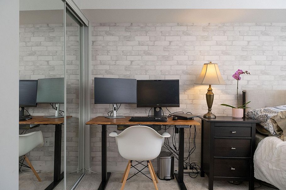 305 789 W 16 Avenue Vancouver, BC - 19