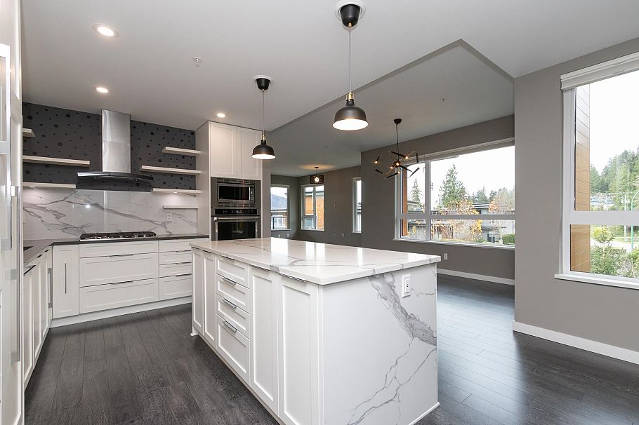 403 3911 CATES LANDING, North Vancouver BC V7G 0A6 North Vancouver, BC - 2