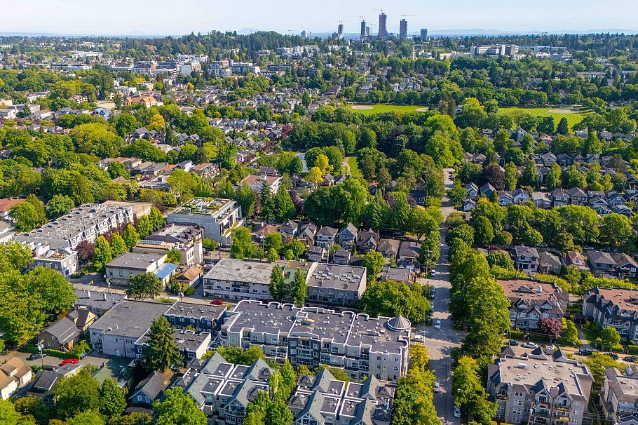 305 789 W 16 Avenue Vancouver, BC - 39