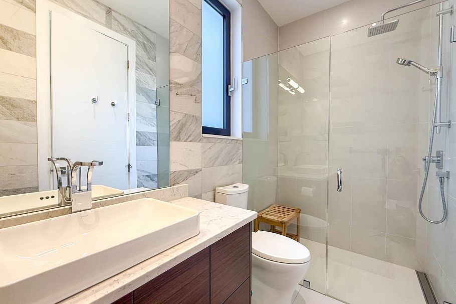 4379 ARUNDEL, North Vancouver BC V7R 3T1 North Vancouver, BC - 22