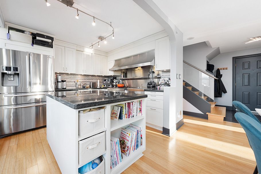 1806 888 Pacific Street Vancouver, BC - 12