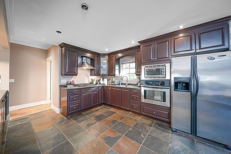 4094 W 38th Avenue Vancouver, BC - 6