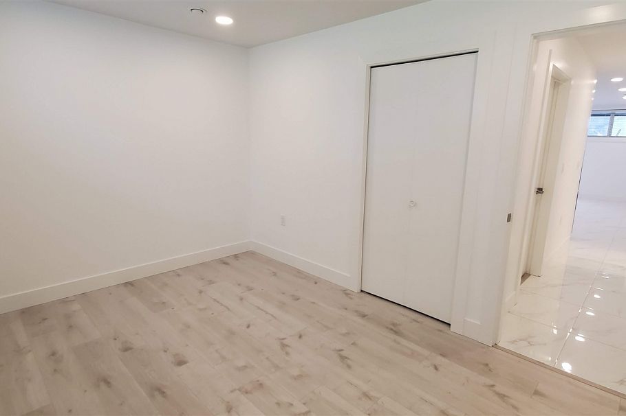 Lower 1XX W 43 AVENUE, Vancouver BC V5Y 2T7 Vancouver, BC - 20