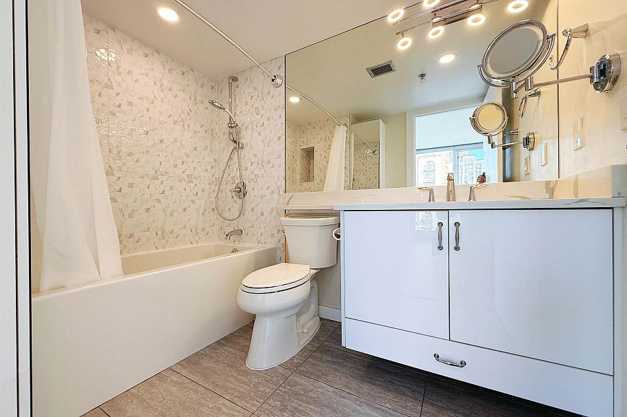 1501 289 DRAKE STREET, Vancouver BC V6B 5Z5 Vancouver, BC - 3