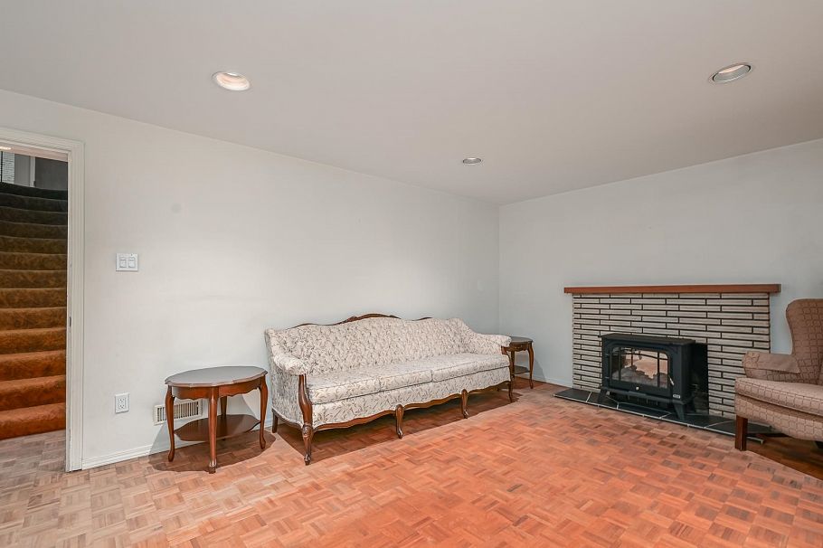 3226 E 1st Avenue Vancouver, BC - 17