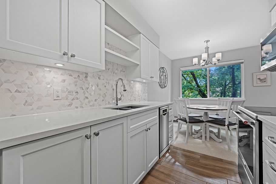 305 8775 Cartier Street Vancouver, BC - 6