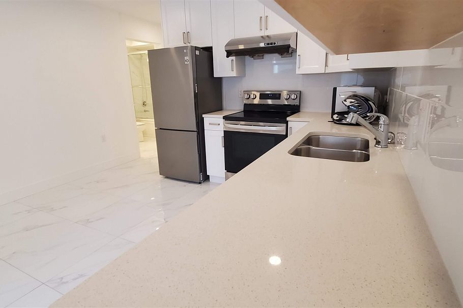 Lower 1XX W 43 AVENUE, Vancouver BC V5Y 2T7 Vancouver, BC - 6