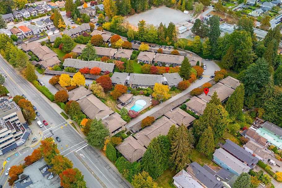 412 555 W 28 Street North Vancouver, BC - 36