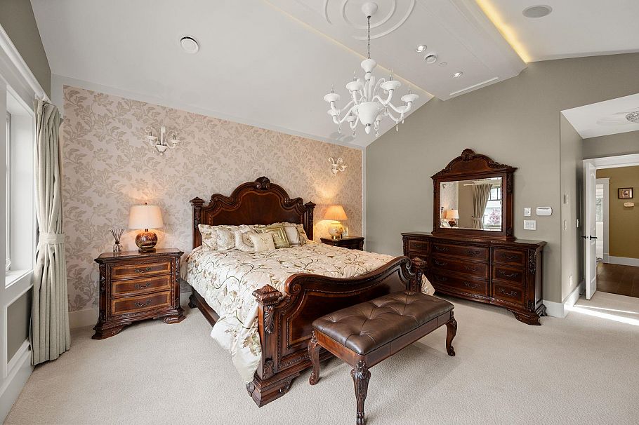 2967 W 43rd Avenue Vancouver, BC - 25