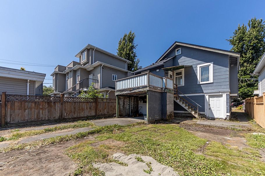 4836 Clarendon Street Vancouver, BC - 5