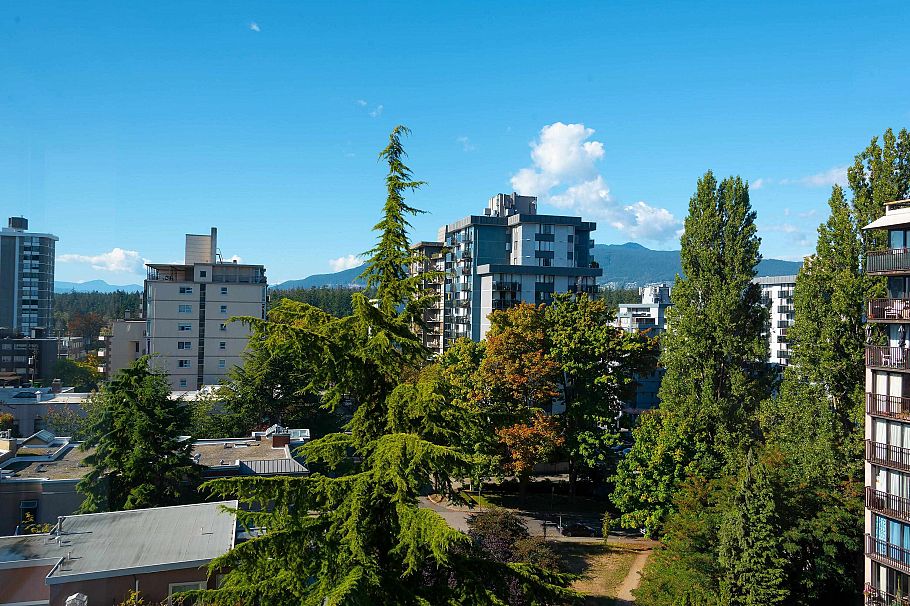 902 1860 Robson Street Vancouver, BC - 20