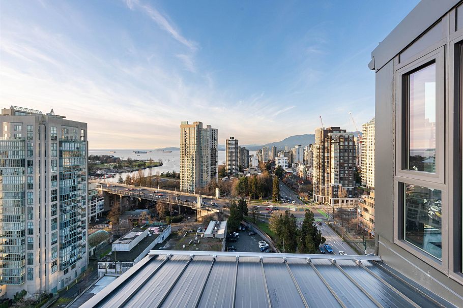 1806 888 Pacific Street Vancouver, BC - 32