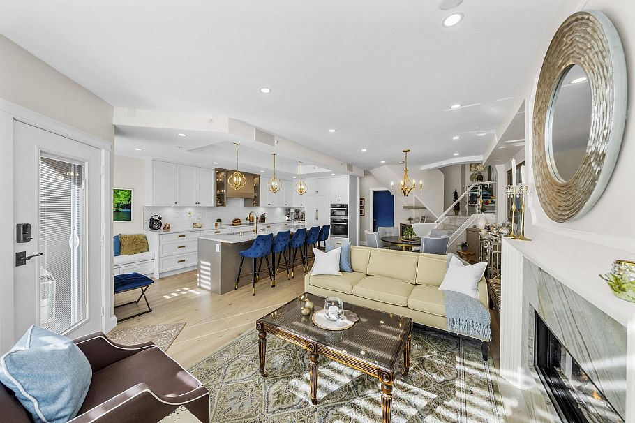 112 3600 Windcrest Drive North Vancouver, BC - 7