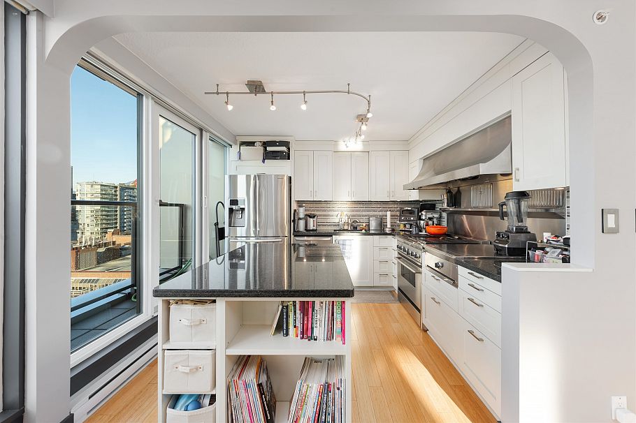 1806 888 Pacific Street Vancouver, BC - 11