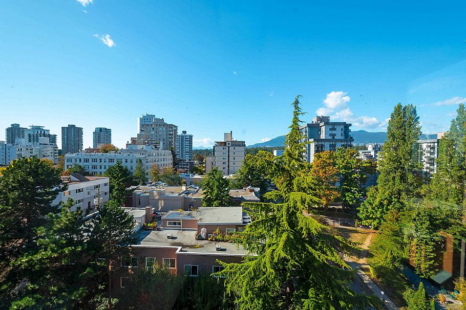 902 1860 Robson Street Vancouver, BC - 21