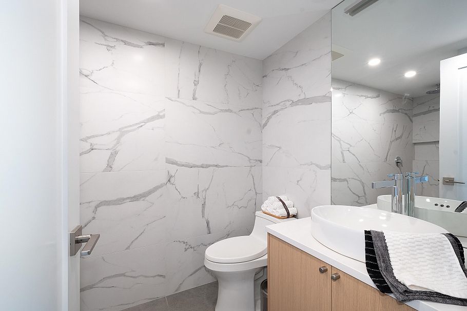 902 1860 Robson Street Vancouver, BC - 25