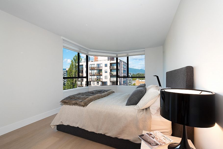 902 1860 Robson Street Vancouver, BC - 17