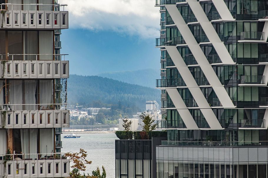 PH4 1688 Robson Street Vancouver, BC - 18