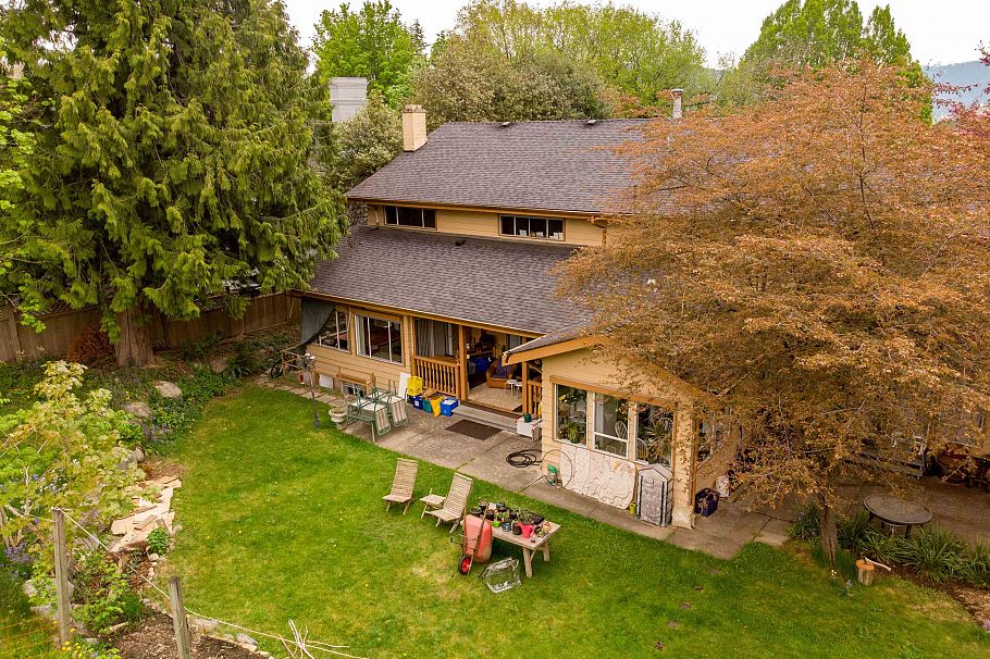 1020 Wolfe Avenue Vancouver, BC - 2