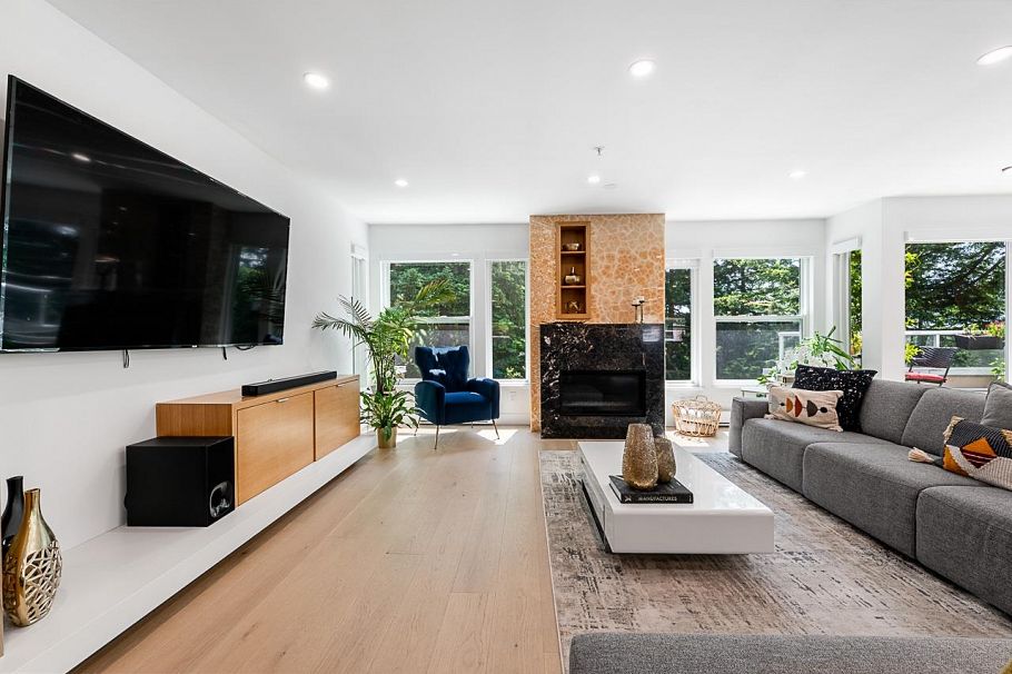 11 2425 Edgemont Boulevard North Vancouver, BC - 5