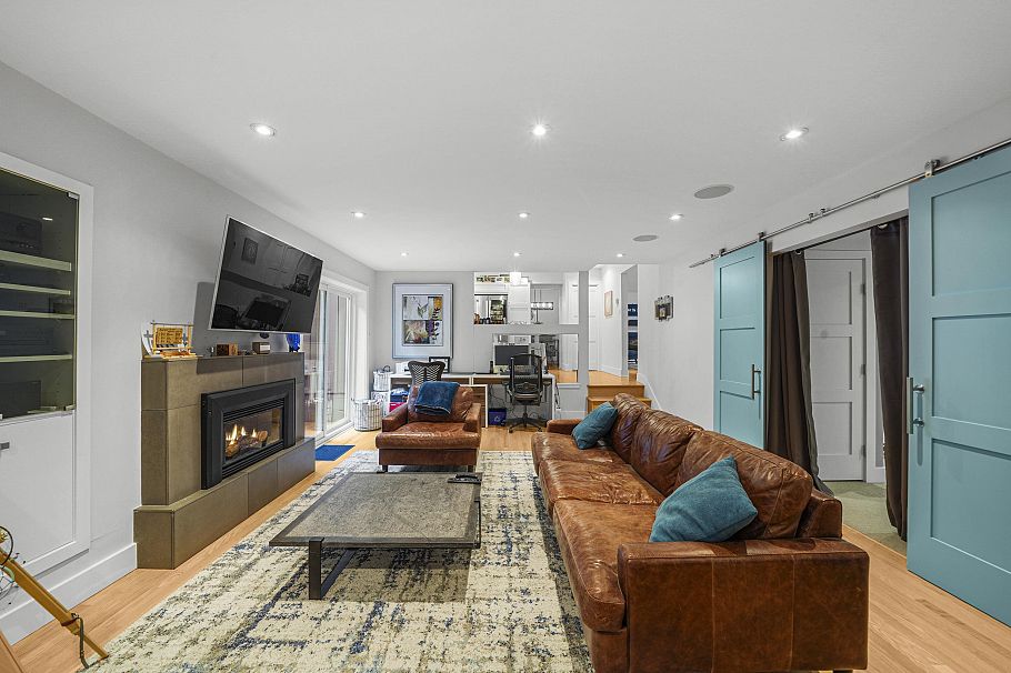 5154 Ranger Avenue North Vancouver, BC - 23