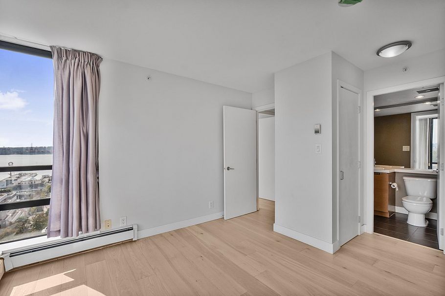 1301 151 W 2nd Street North Vancouver, BC - 24