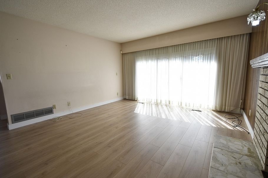 5770 Sherbrooke Street Vancouver, BC - 8