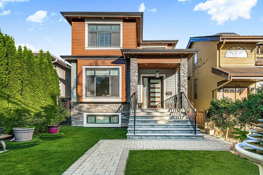 7380 Ontario Street Vancouver, BC - 1